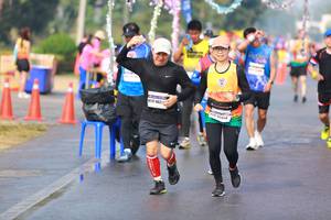 BIB: 462
                            <button type="button" onclick="openModal(9935078)" class="btn btn-primary btn-sm float-right btn-popup" data-toggle="modal" data-target=".modal-high-quality">
                        <i class="fas fa-shopping-cart"></i> Add to Cart
                    </button>
                                            <button type="button" onclick="isThisMe(9935078, true)" class="btn btn-success btn-sm float-right btn-popup btn-isme hidden" data-toggle="tooltip" data-placement="bottom" title="นี่คือรูปของคุณใช่ไหม คลิกที่นี่เพื่อเอาเข้าอัลบั้ม">
                        <i class="fas fa-plus"></i> Add to album
                    </button>
                    <button type="button" onclick="isThisMe(9935078, false)" class="btn btn-warning btn-sm float-right btn-popup btn-isnotme hidden">
                        <i class="fas fa-ban"></i> Remove from album
                    </button>